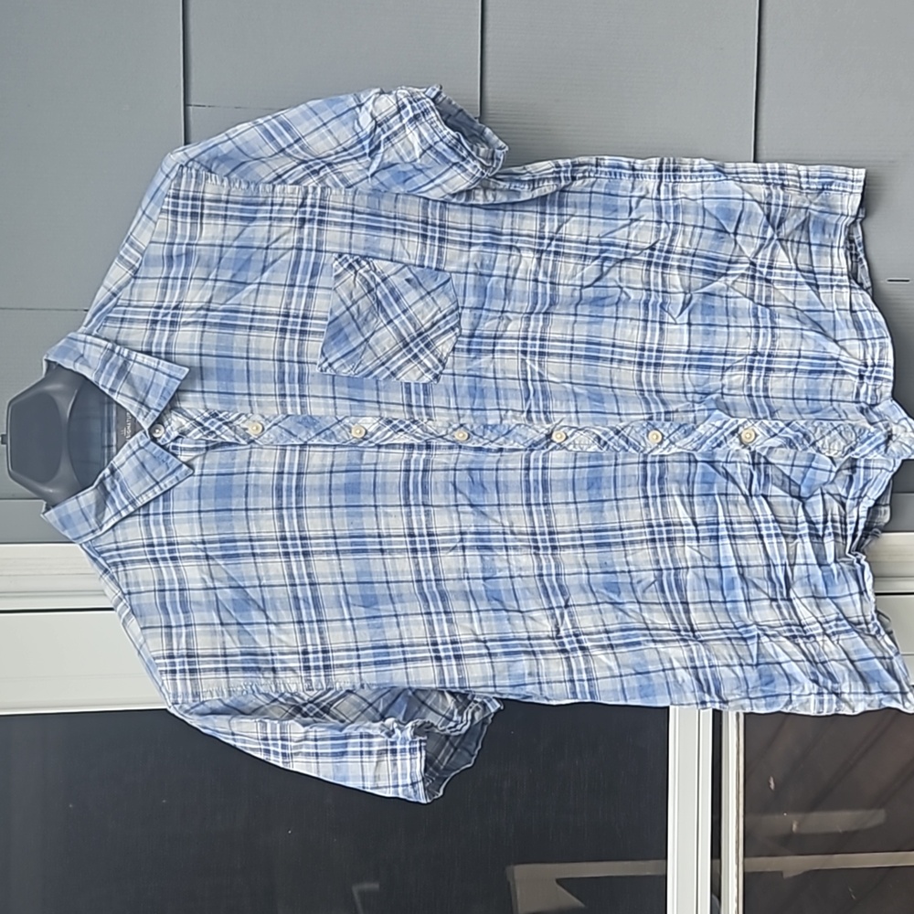 Men's LL Bean button down shirt Large blue